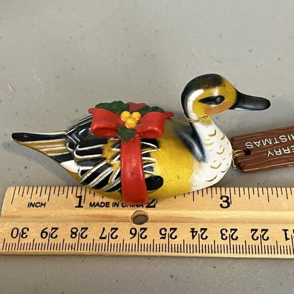 Enesco Yellow Duck Merry Christmas Ornament Happy Holiday Figurine Hong Kong Vtg - Picture 10 of 10